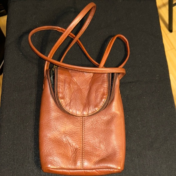 Koren Ray Crossbody - Picture 3 of 5